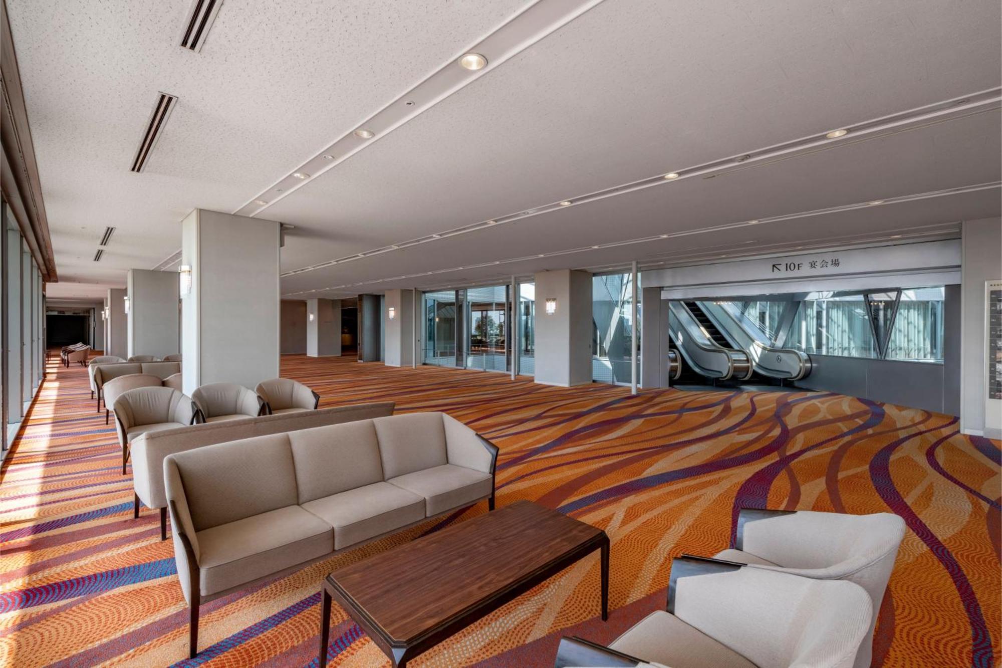 Ana Crowne Plaza Kobe By Ihg Hotel Bagian luar foto The lobby of the hotel