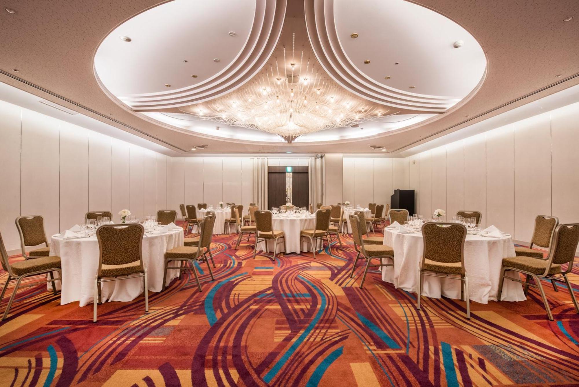Ana Crowne Plaza Kobe By Ihg Hotel Bagian luar foto The ballroom