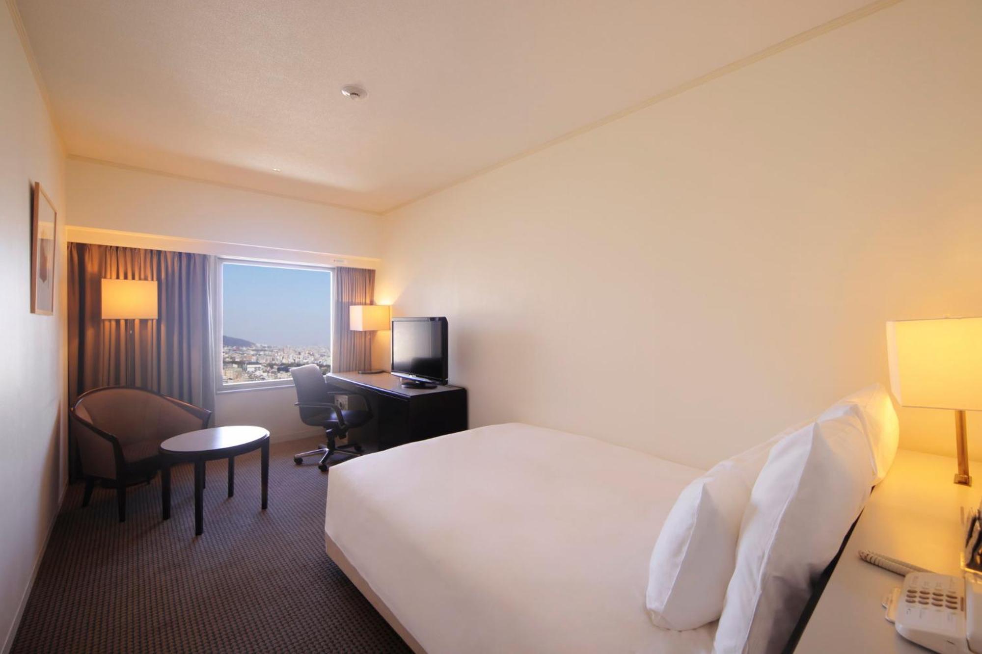 Ana Crowne Plaza Kobe By Ihg Hotel Bagian luar foto